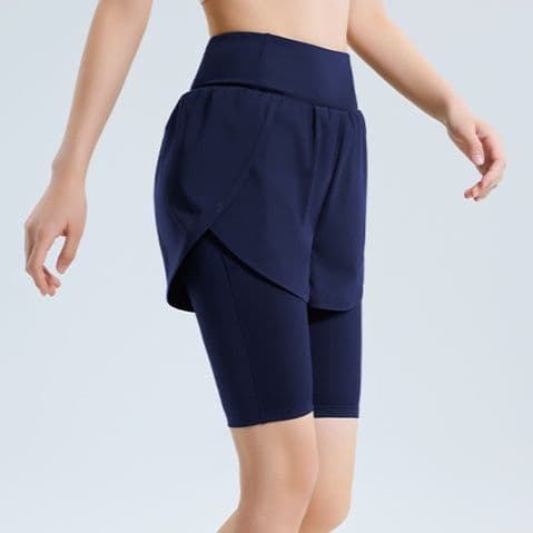 スポーツパンツ 二層構造でアクティブなショート