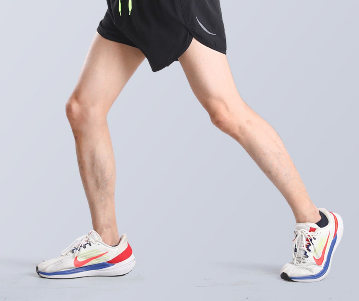 スポーツパンツ スポーツパンツ ネオンアクセント ドローコード ショートパンツ