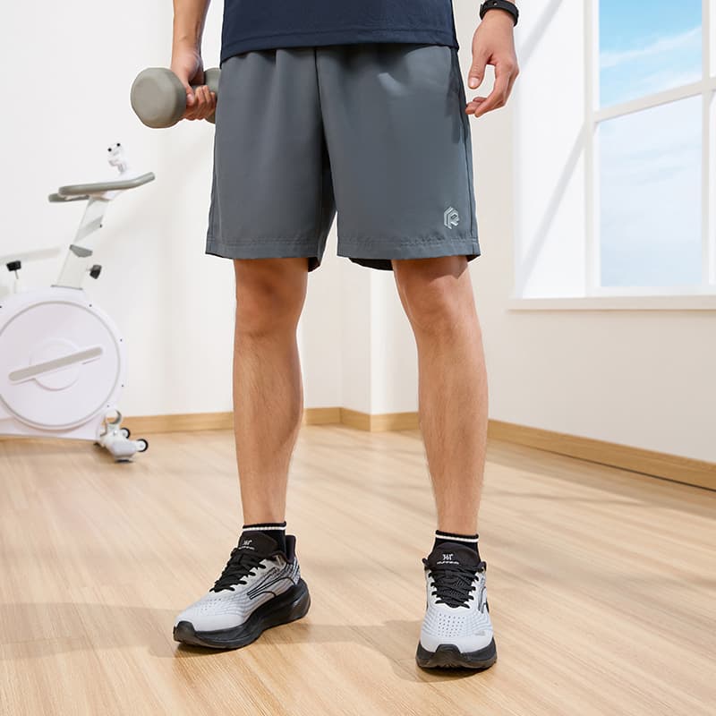 スポーツパンツ 軽量素材快適運動ショート