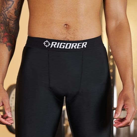 ショートスポーツパンツ 動きやすさ抜群 七部丈コンプレッション