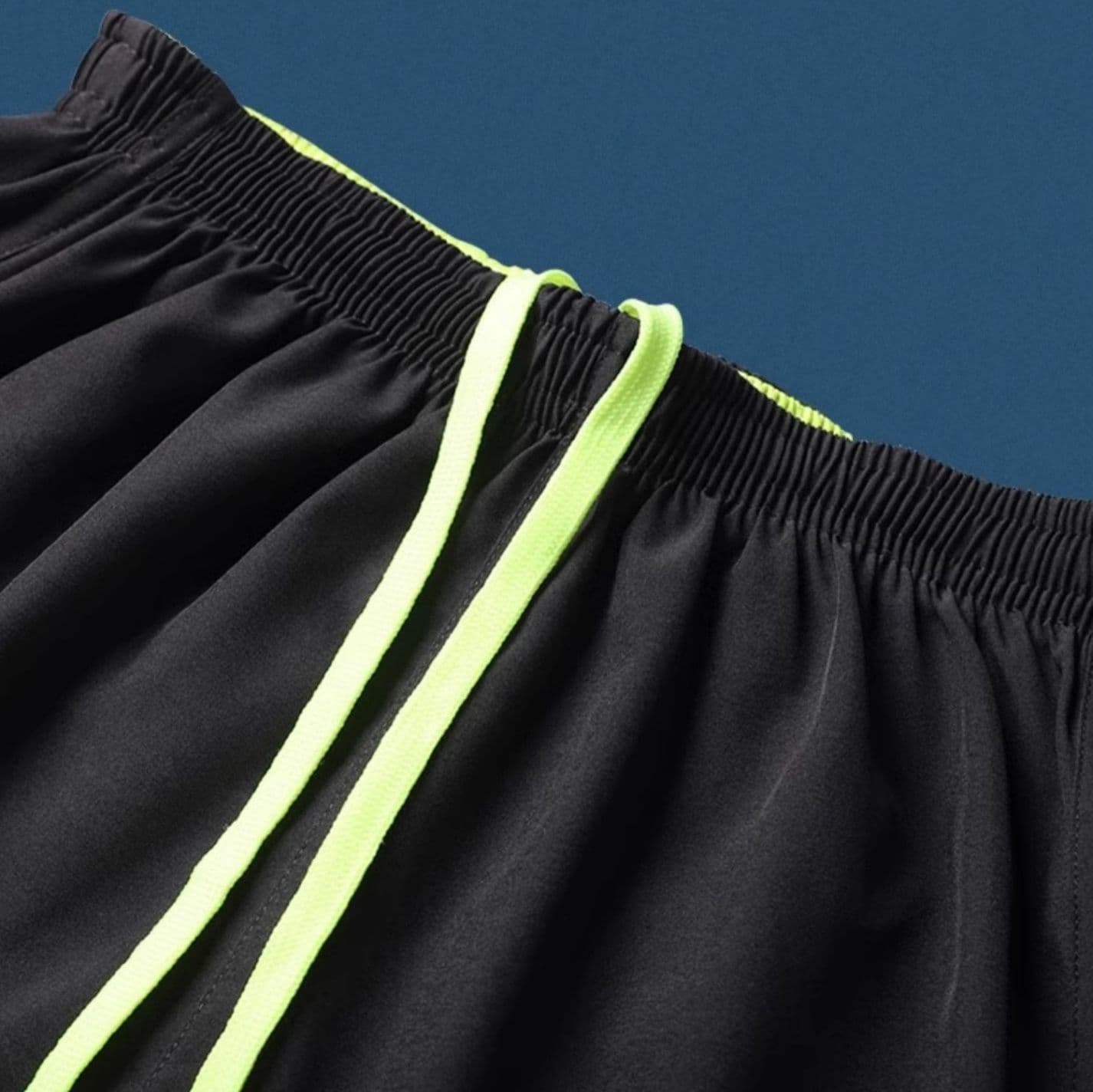 スポーツパンツ 軽量通気性ランニングショーツ